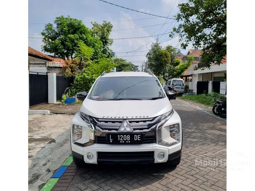 Jual Mobil Mitsubishi Xpander Cross 2021 Rockford Fosgate Black Edition 1.5 di Jawa Timur Automatic MPV Putih Rp 245.000.000