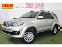 2011 Toyota Fortuner 3.0 (ปี 12-15) V SUV AT