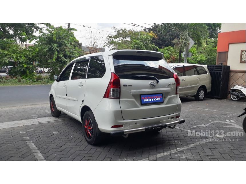 Jual Mobil Daihatsu Xenia 2015 X PLUS 1.3 di Jawa Timur 