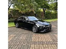 2022 Mercedes-Benz C300 2.0 AMG Line Sedan SANGAT TERAWAT BERGARANSI 2023 C200 E300
