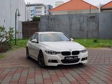2016 pmk'17 BMW 330i 2.0 M Sport putih odo 20rb