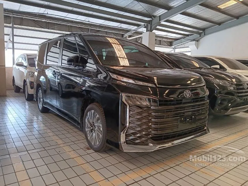 Jual Mobil Toyota Voxy 2024 2.0 di Jawa Barat Automatic Van Wagon Hitam Rp 610.000.000