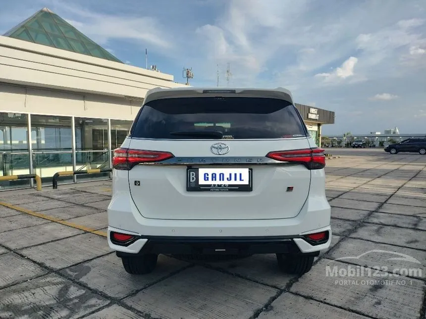 Jual Mobil Toyota Fortuner 2021 GR Sport 2.4 di DKI Jakarta Automatic SUV Putih Rp 452.000.000
