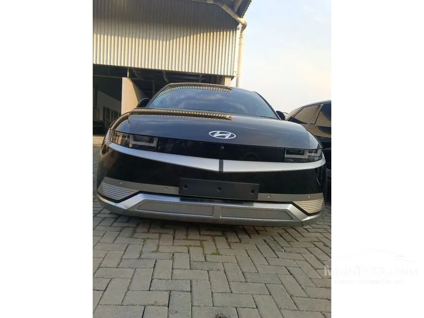 Jual Mobil Hyundai IONIQ 5 2023 Long Range Signature di DKI Jakarta Automatic Wagon Hitam Rp 690.000.000