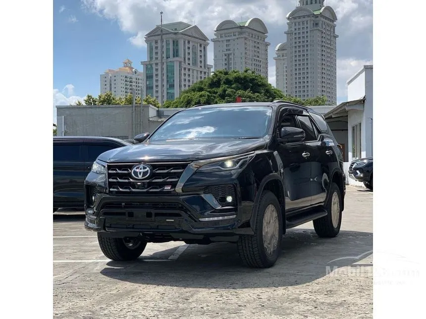 Jual Mobil Toyota Fortuner 2024 GR Sport 2.8 di DKI Jakarta Automatic SUV Hitam Rp 605.450.000