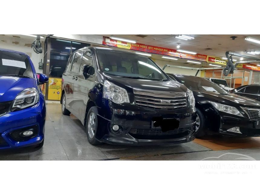 Jual Mobil Toyota NAV1 2013 V 2.0 di DKI Jakarta Automatic 