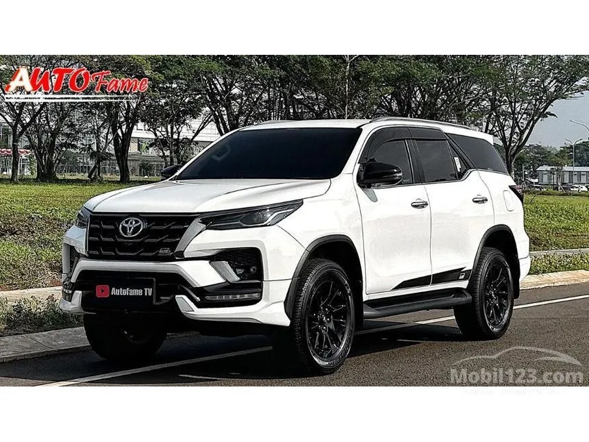 Jual Mobil Toyota Fortuner 2023 GR Sport 2.8 di DKI Jakarta Automatic SUV Putih Rp 555.000.000