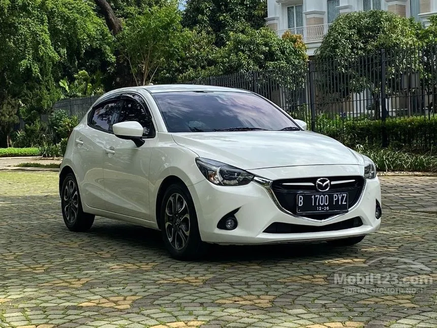 Jual Mobil Mazda 2 2016 GT 1.5 di Banten Automatic Hatchback Putih Rp 167.000.000