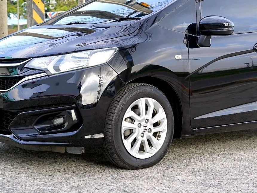 2019 Honda JAZZ V+ Hatchback