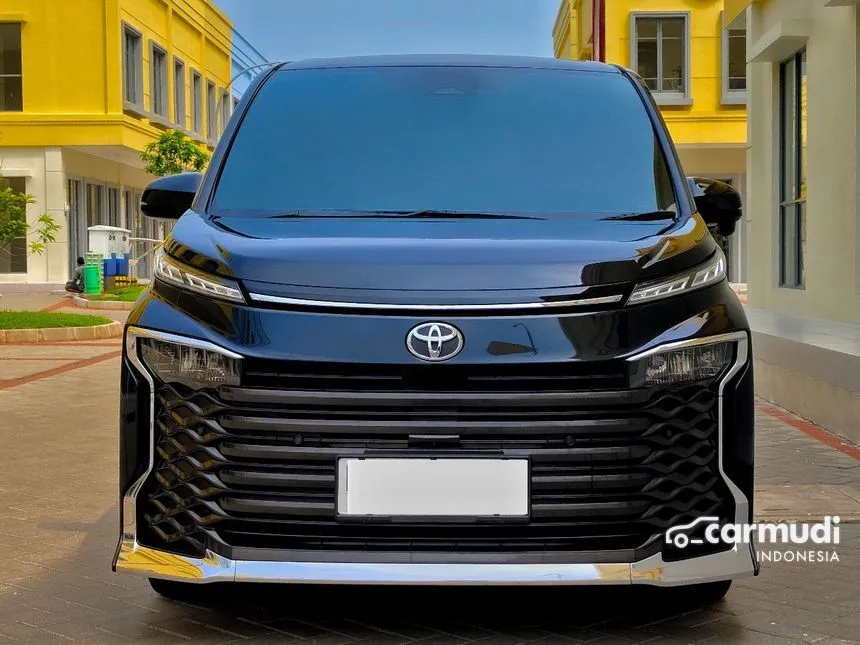 Jual Mobil Toyota Voxy 2022 2.0 di DKI Jakarta Automatic Wagon Hitam Rp 465.000.000