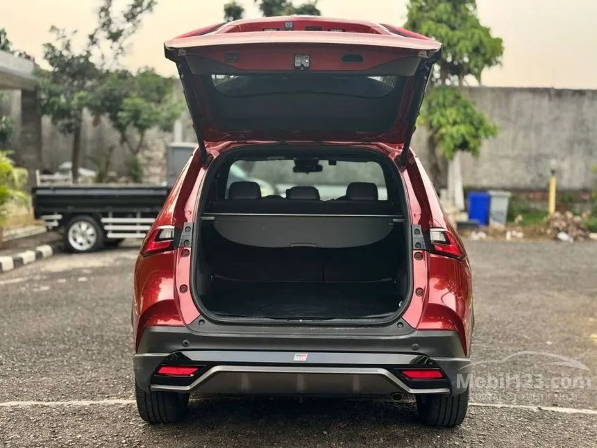2023 Toyota Yaris Cross S with GR Parts Aero Pkg SUV
