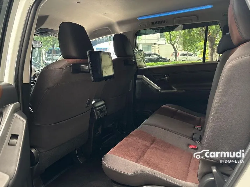 2023 Toyota Kijang Innova Zenix V (Premium Color) MPV