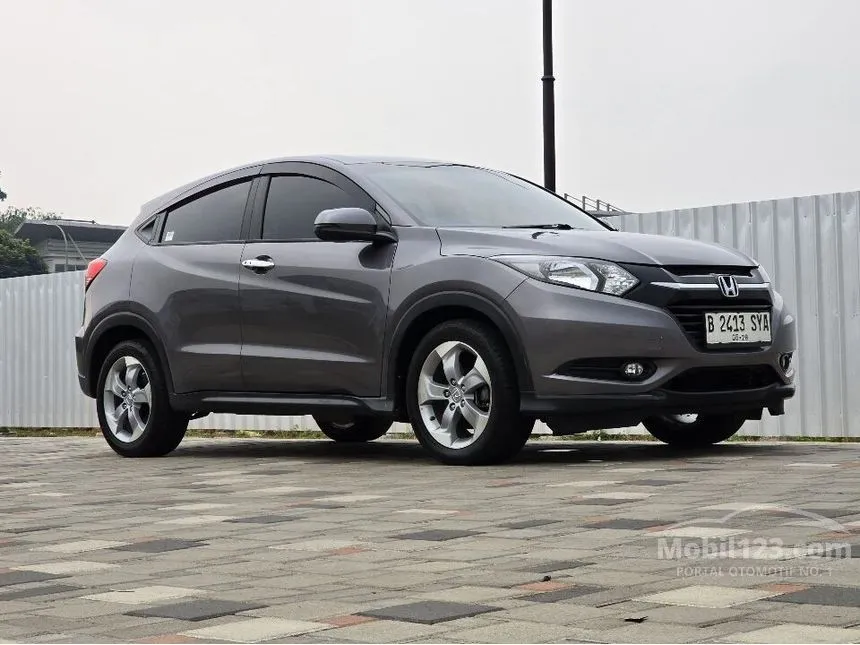 Jual Mobil Honda HR