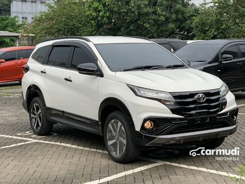 Jual Mobil Toyota Rush 2024 S GR Sport 1.5 di Jawa Timur Manual SUV Putih Rp 273.013.000