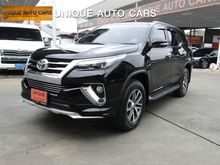2015 Toyota Fortuner 2.8 (ปี 15-18) V 4WD SUV AT