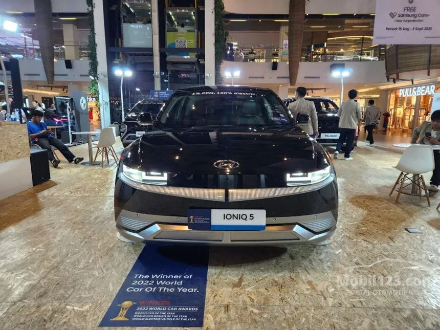Jual Mobil Hyundai IONIQ 5 2024 Long Range Signature di DKI Jakarta Automatic Wagon Hitam Rp 738.000.000