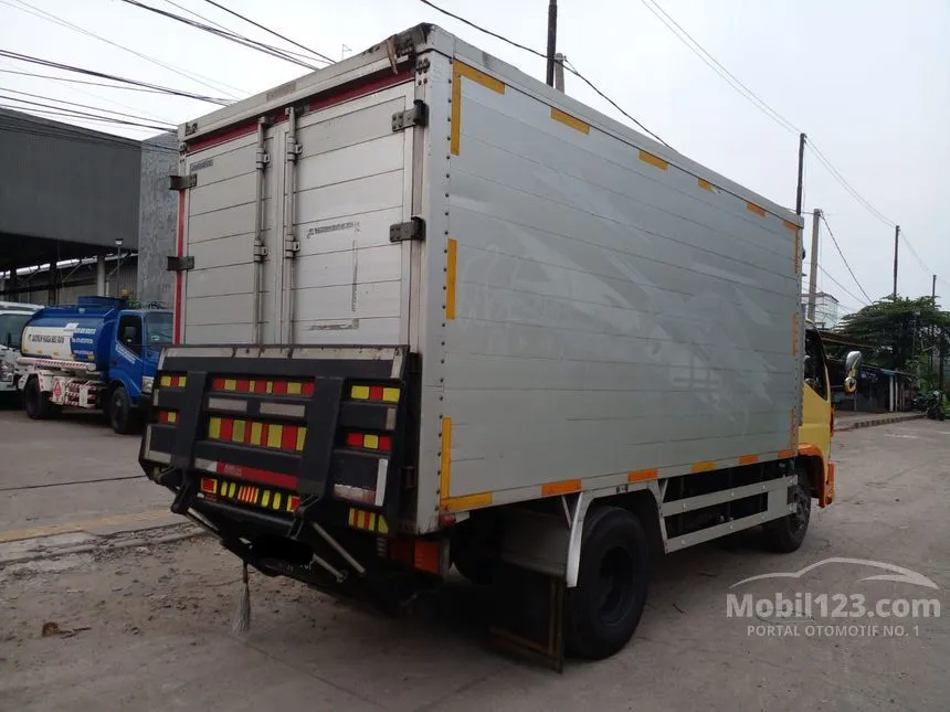 2015 Mitsubishi Colt FE 74 S Trucks