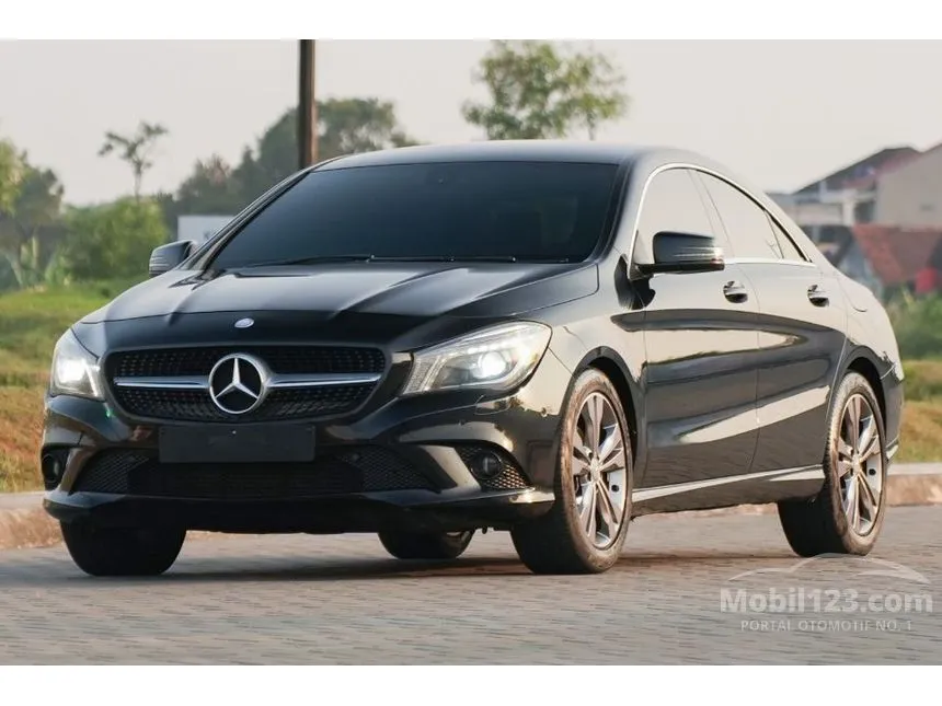 2014 Mercedes-Benz CLA200 Urban Coupe