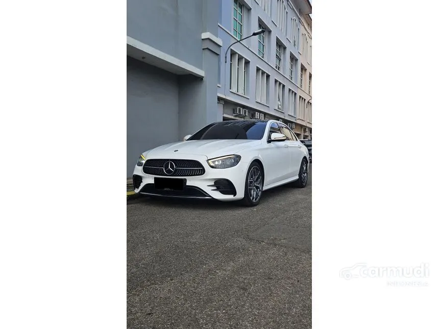 2022 Mercedes-Benz E300 AMG Line Sedan