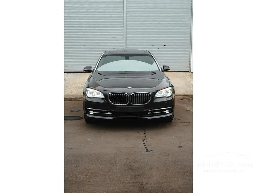 Jual Mobil BMW 730Li 2013 3.0 di DKI Jakarta Automatic Sedan Abu