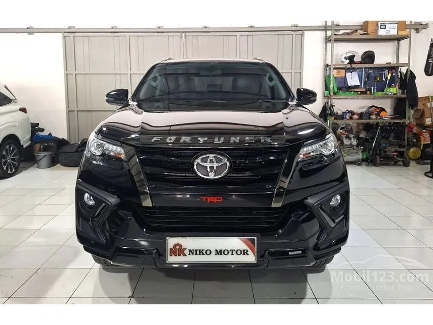 Jual Mobil Toyota Fortuner 2019 VRZ 2.4 di Jawa Barat Automatic SUV Hitam Rp 435.000.000
