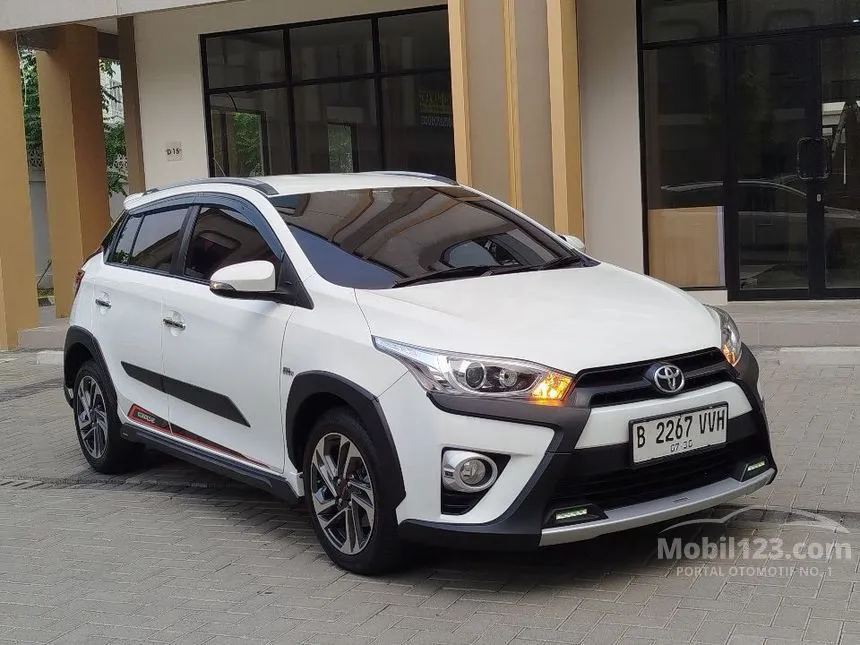 2017 Toyota Yaris TRD Sportivo Heykers Hatchback