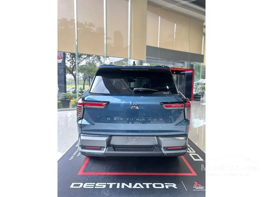 2025 Mitsubishi Destinator Ultimate Premium SUV