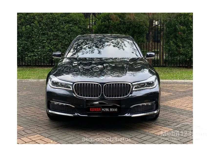 Jual Mobil BMW 730Li 2019 2.0 di DKI Jakarta Automatic Sedan Hitam Rp 699.000.000