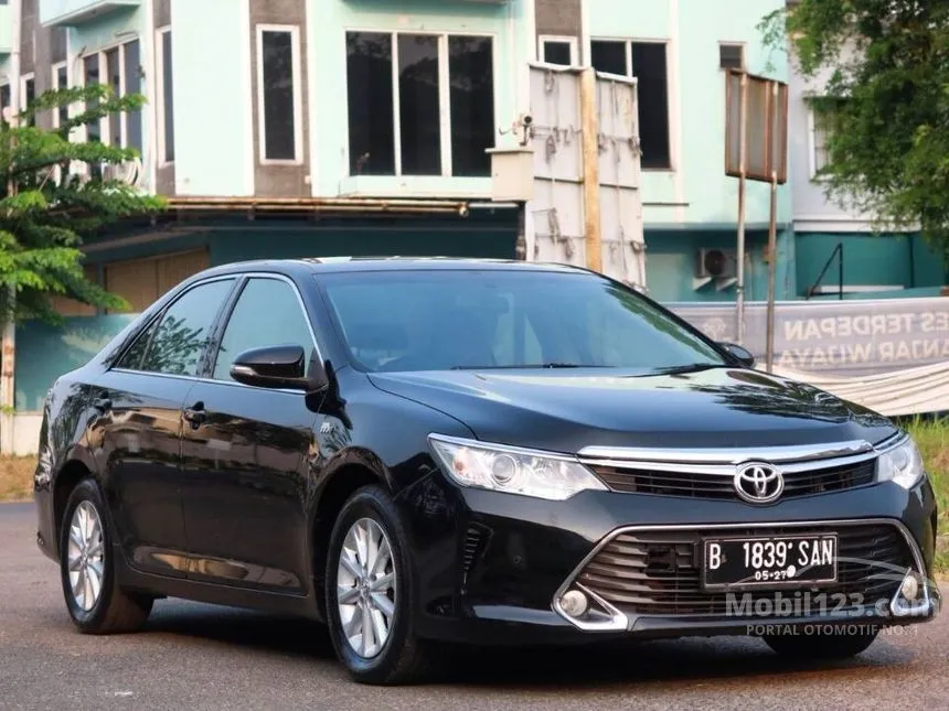 Jual Mobil Toyota Camry 2017 G 2.5 di Jawa Barat Automatic Sedan Hitam Rp 185.000.000
