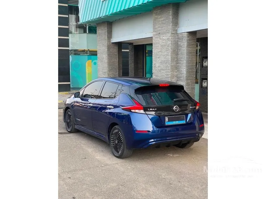 2021 Nissan Leaf (1 Tone) Hatchback