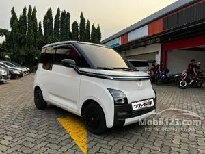 2022 Wuling Air EV Long Range Hatchback