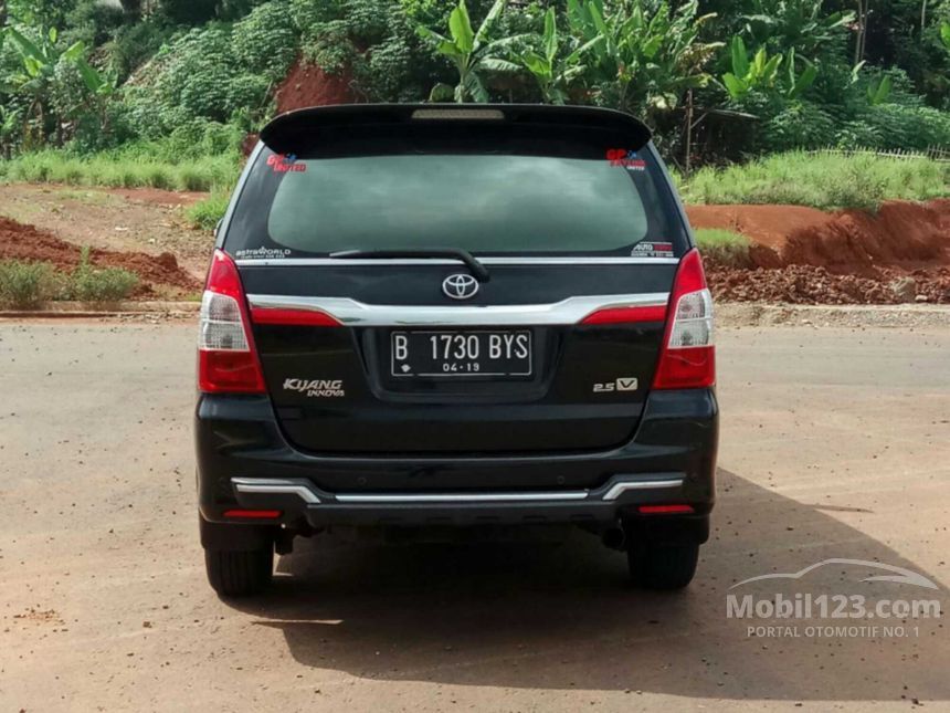 Jual Mobil  Toyota Kijang Innova 2014 V 2 5 di Banten 