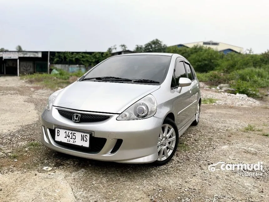 Jual Mobil Honda Jazz 2007 VTEC 1.5 di Jawa Barat Automatic Hatchback Silver Rp 75.000.000
