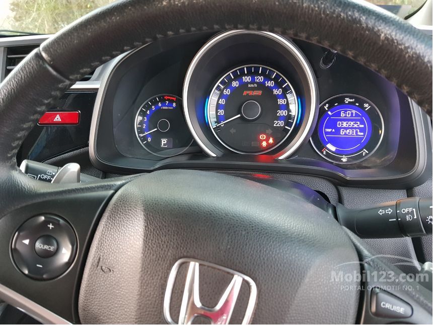 Jual Mobil  Honda  Jazz  2021 RS  1 5 di Yogyakarta  Automatic 