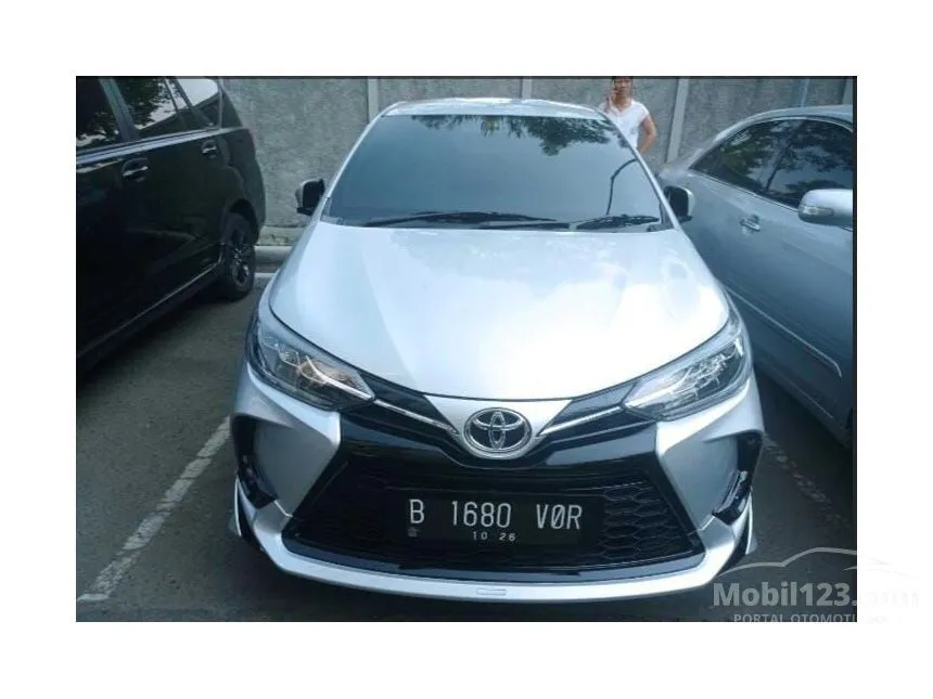 Jual Mobil Toyota Yaris 2021 S GR Sport 1.5 di DKI Jakarta Automatic Hatchback Silver Rp 240.000.000