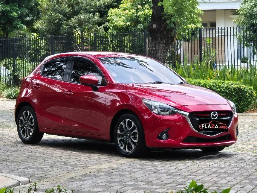 Jual Mobil Mazda 2 2016 R 1.5 di DKI Jakarta Automatic Hatchback Merah Rp 150.000.000