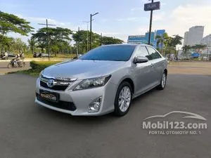 2012 Toyota Camry 2.5 Hybrid Sedan