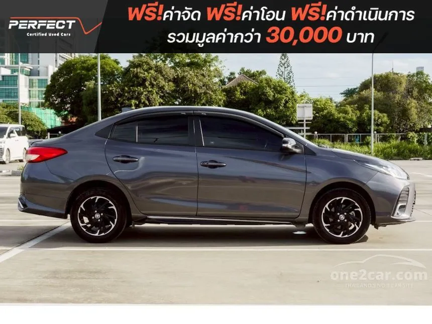 2022 Toyota Yaris Ativ Sport Premium Sedan