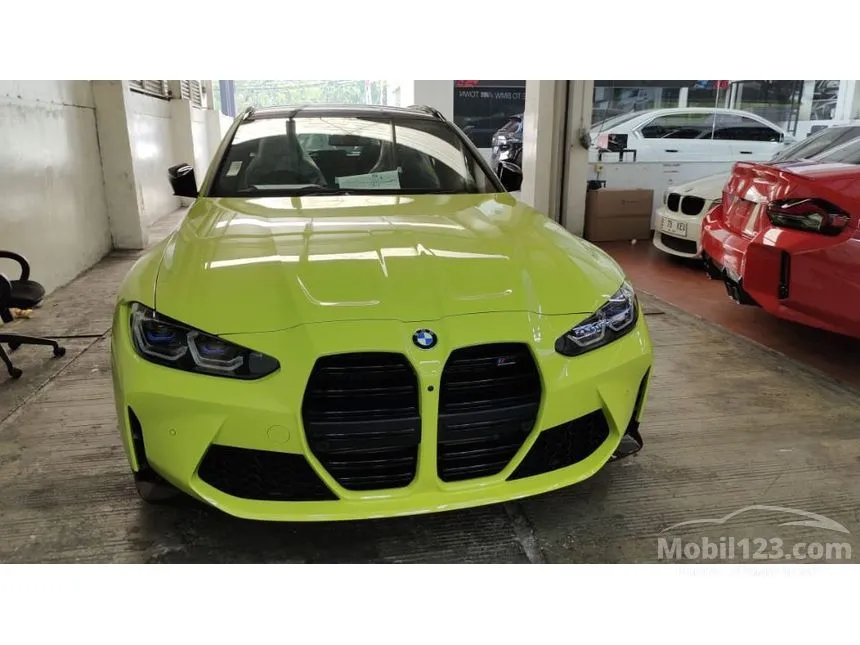 Jual Mobil BMW M3 2025 Competition Touring M xDrive 3.0 di DKI Jakarta Automatic Wagon Kuning Rp 2.885.000.000