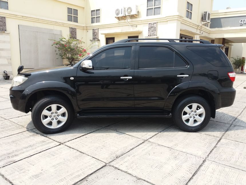 Toyota fortuner 2009