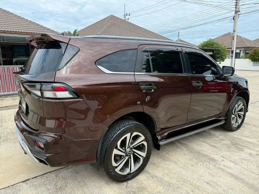 2021 Isuzu MU-X Ultimate SUV