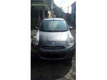 Nissan March AT 1200cc thn 2011
