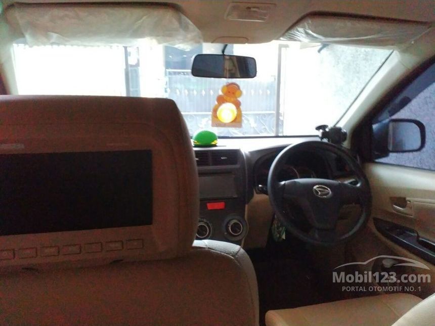 2012 Daihatsu Xenia R MPV