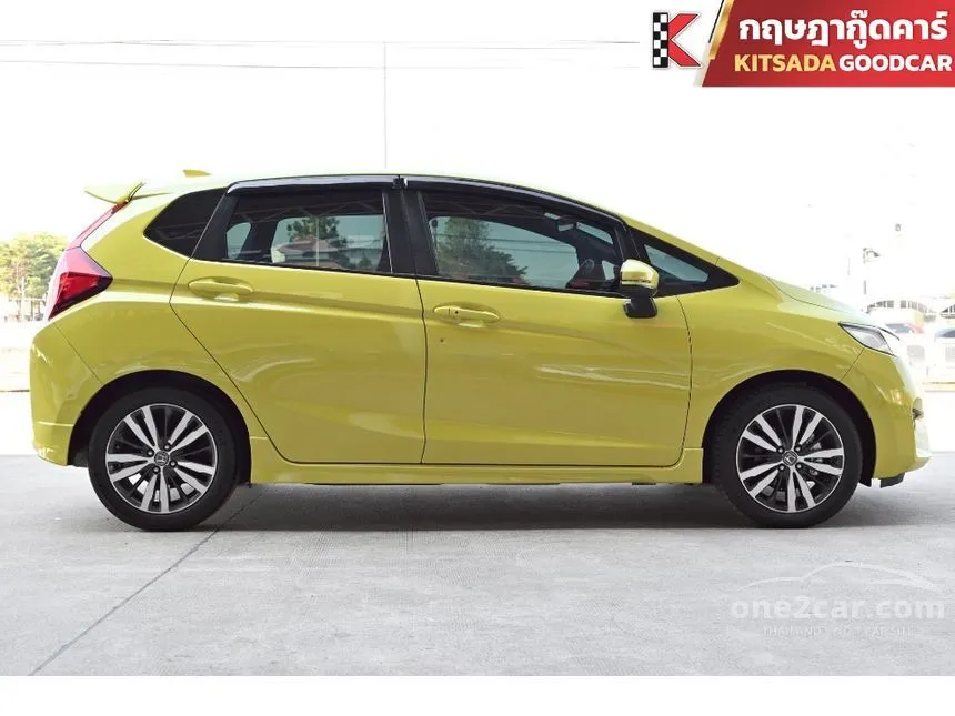 2017 Honda JAZZ SV Hatchback