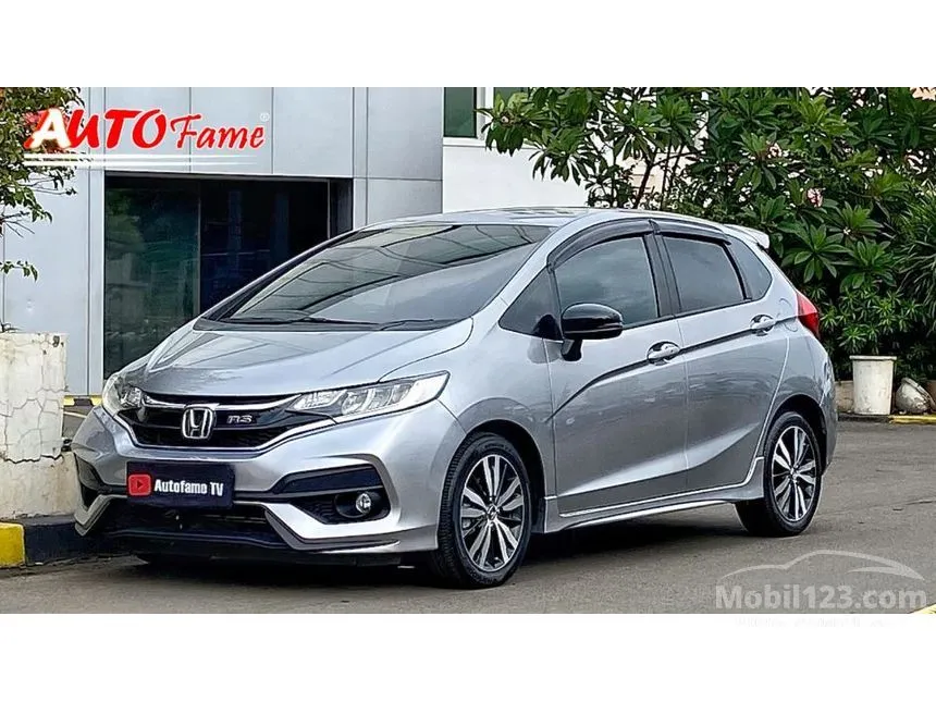 Jual Mobil Honda Jazz 2017 RS 1.5 di DKI Jakarta Automatic Hatchback Silver Rp 195.000.000