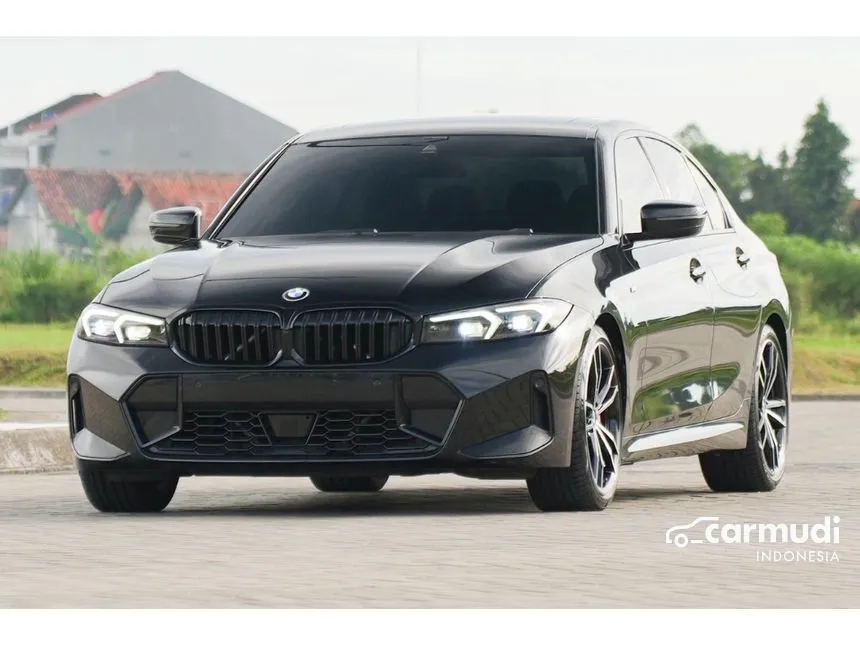 2023 BMW 330i M Sport Pro Sedan