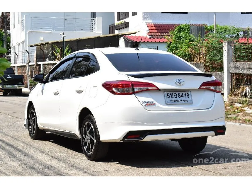 2021 Toyota Yaris Ativ Sport Sedan