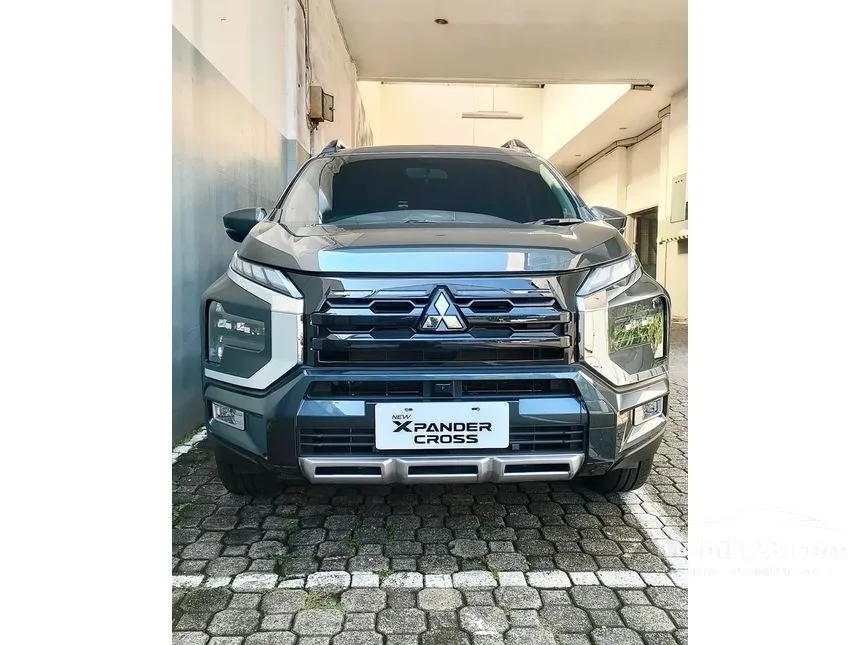 Jual Mobil Mitsubishi Xpander 2024 CROSS Premium Package 1.5 di Banten Automatic Wagon Abu