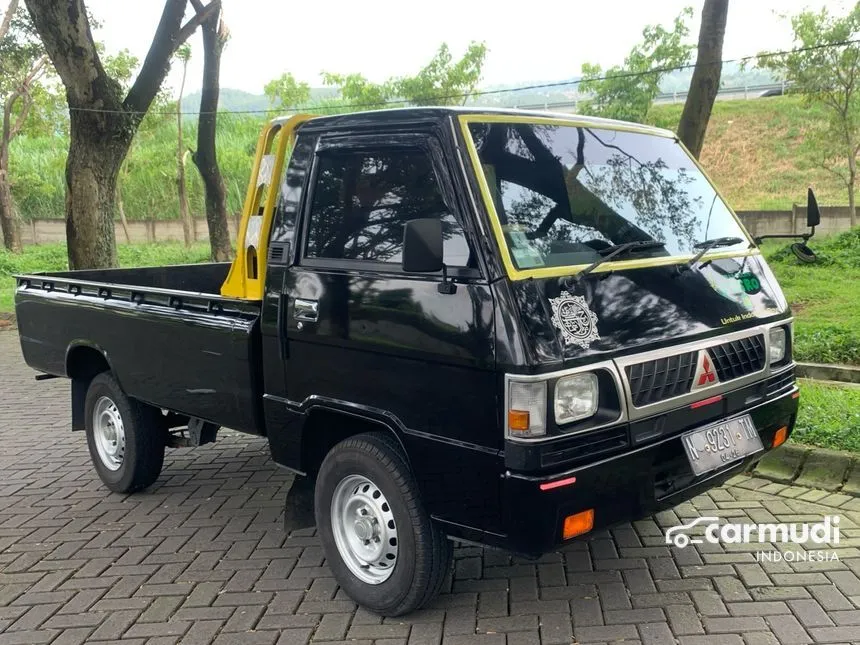 Jual Mobil Mitsubishi Colt L300 2021 Pick up Standard 2.5 di Jawa Timur Manual Pickup Hitam Rp 185.000.000