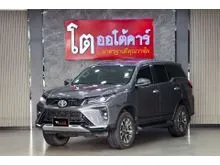 2022 Toyota FORTUNER 2.4 (ปี 15-25) Leader V 4WD SUV
